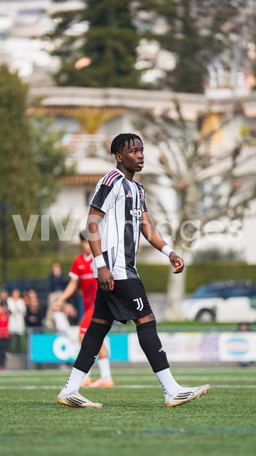 juv_lut_fmachado-0148 | Images from the Juniors B match between Juventus Academy and FC Lutry, played on 18 March 2026 in Lutry, Switzerland, featuring players, coaching staff and match action throughout the game.