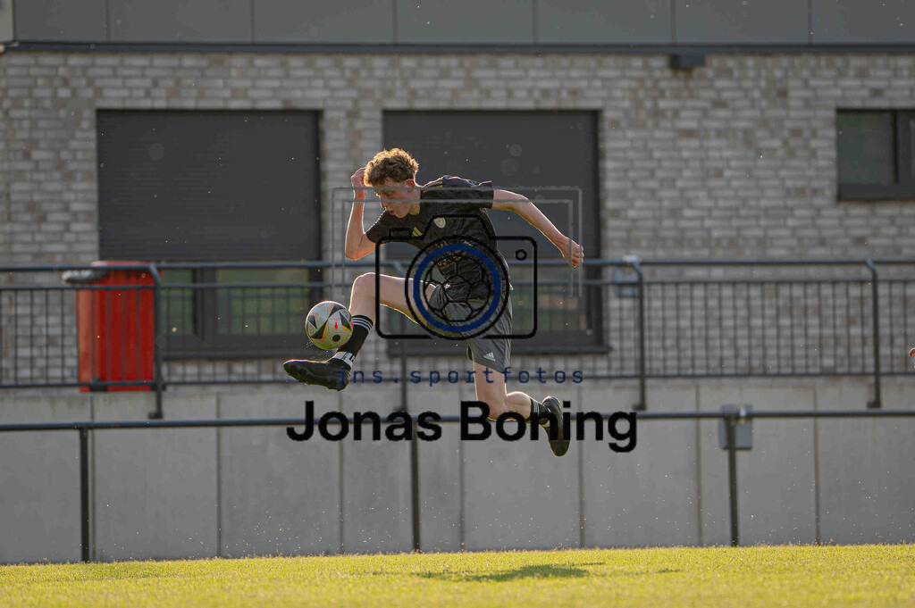 105 Jahre SFN Vechta I U19 Turnier I SFN Vechta - TuS Lutten - JSG ViLaBü I 27835 | jns.sportfotos - Realisiert mit Pictrs.com