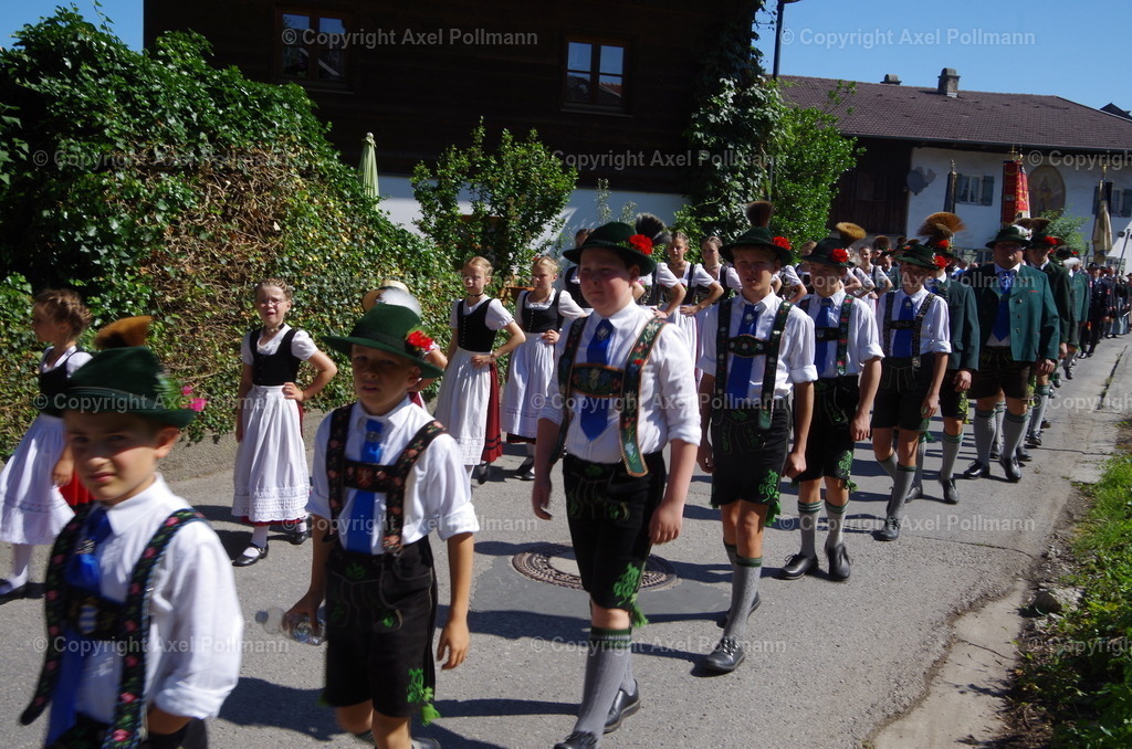 IMGP5626 | fotografiert von Axel PollmannLeonhardi Wallfahrt Benediktbeuern und Murnau, Fronleichnam, Fasching, Landschaft im Loisachtal und Benediktbeuern  - Realisiert mit Pictrs.com