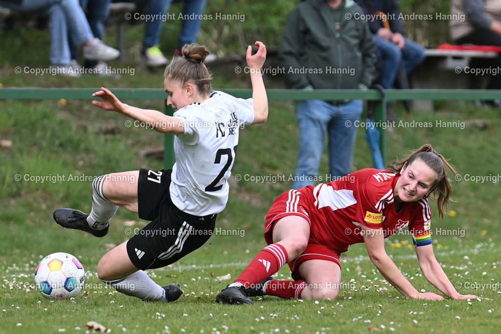 Fußball I Frauen I Saison 2024-25 I Oberliga I FC Jesteburg-Bendestorf - SpVg Aurich Frauen I 13.4.2025 | a-hannig - Realisiert mit Pictrs.com