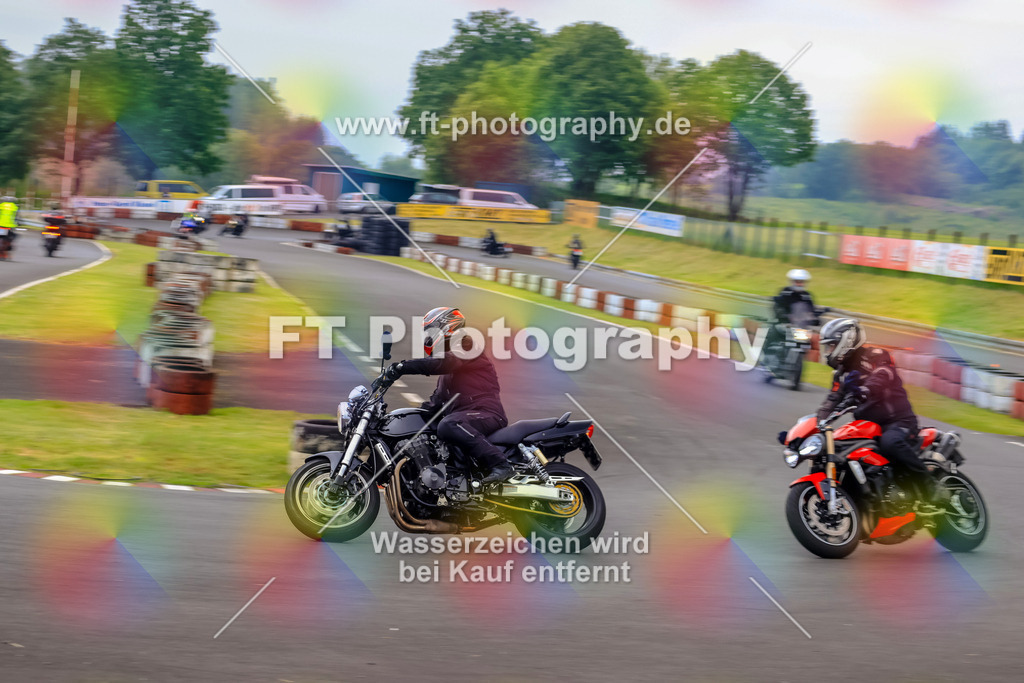 OBK-5608 | Hier findet Ihr Bilder von Touristenfahrten auf der Nürburgring Nordschleife oder von anderen Veranstaltungen die ich besucht habe. Viel Spass beim Durch Schauen 