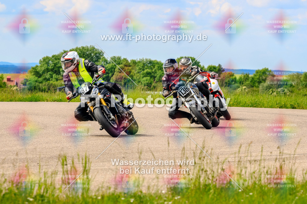 MotoTeam-0971 | Hier findet Ihr Bilder von Touristenfahrten auf der Nürburgring Nordschleife oder von anderen Veranstaltungen die ich besucht habe. Viel Spass beim Durch Schauen 