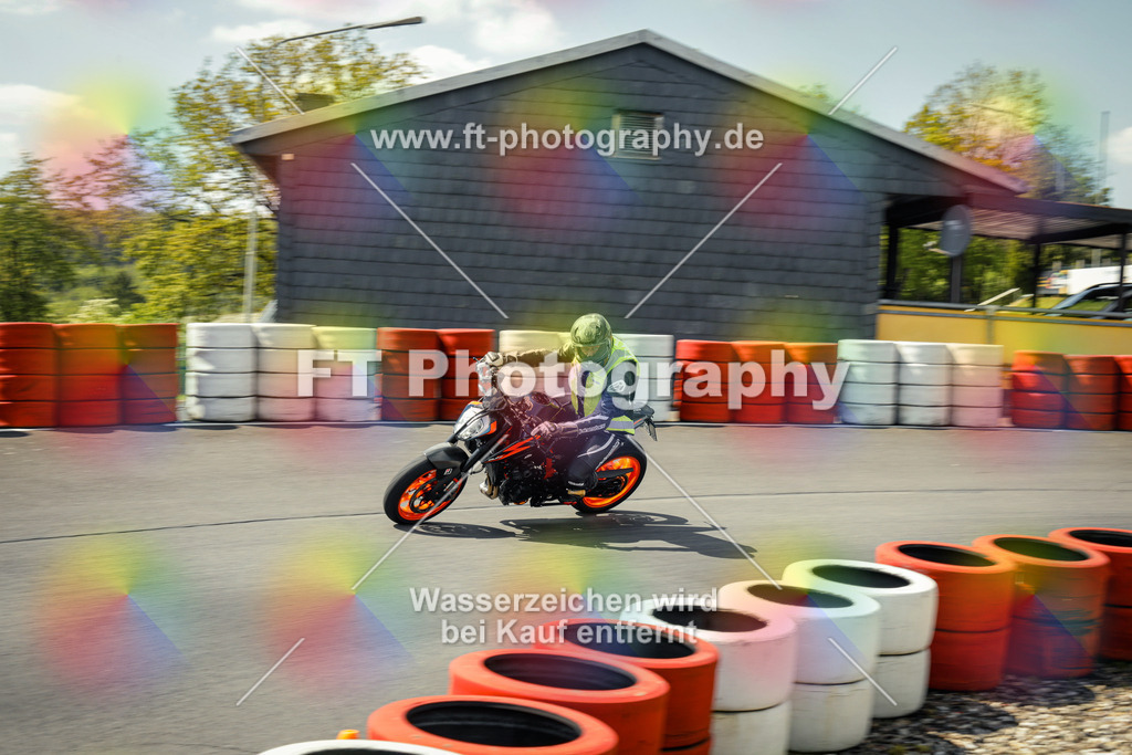 OBK_Mai_Justin_Uwe-11047 | Hier findet Ihr Bilder von Touristenfahrten auf der Nürburgring Nordschleife oder von anderen Veranstaltungen die ich besucht habe. Viel Spass beim Durch Schauen 