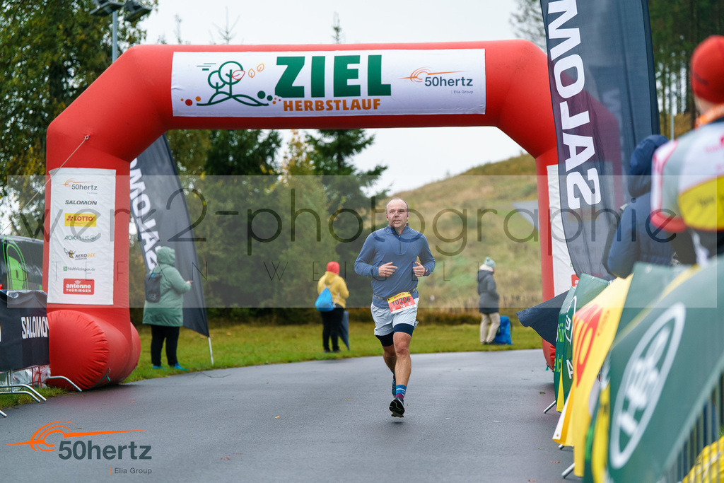 50Hertz-Zielbilder Herbstlauf | Rennsteig-Herbstlauf am 5. Oktober 2025 - Neuhaus/Rwg. nach Masserberg