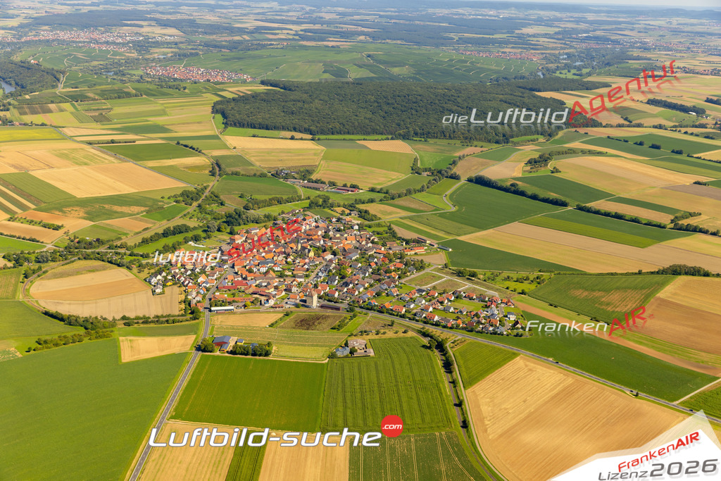 Das Luftbild zeigt :  Prosselsheim - Die Luftaufnahme wurde 2023 vom UL-Flugzeug aus erstellt ( keine Drohne ) - Hochauflösende Luftaufnahme - Für grossformatige Ausdrucke geeignet. Die Geschenkidee !Mit Lizenz und Bildrechte bestellbar