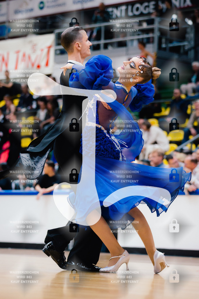 Hessen Tanzt WDSF International Open Standard 23rd (43) Cedrik Heinrich _ Luana Giersbeck (TTC Fortis Nova Maintal)-2025-05-17-8725 | Webshop for digital downloads and prints of dance sport, event & show photographer Julian Link - Realisiert mit Pictrs.com