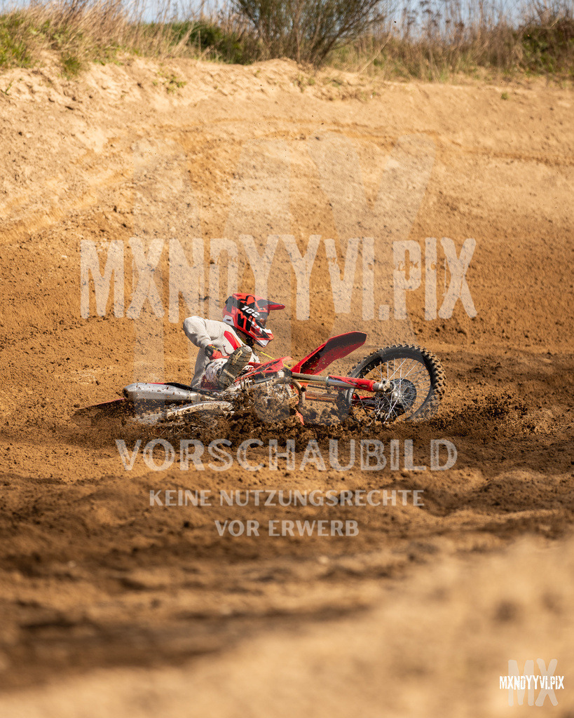 866A2410 | mxndyyvipix