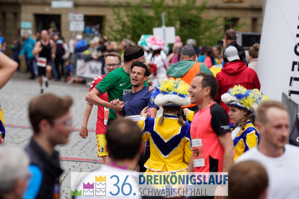 VR Bank Hauptlauf 10km | 3königslauf 2022 VR Bank Hauptlauf - Realisiert mit Pictrs.com