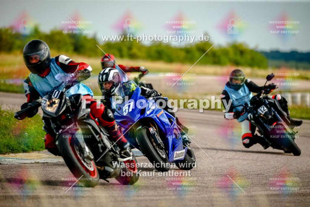 Chambley Juli-2525 | Hier findet Ihr Bilder von Touristenfahrten auf der Nürburgring Nordschleife oder von anderen Veranstaltungen die ich besucht habe. Viel Spass beim Durch Schauen 