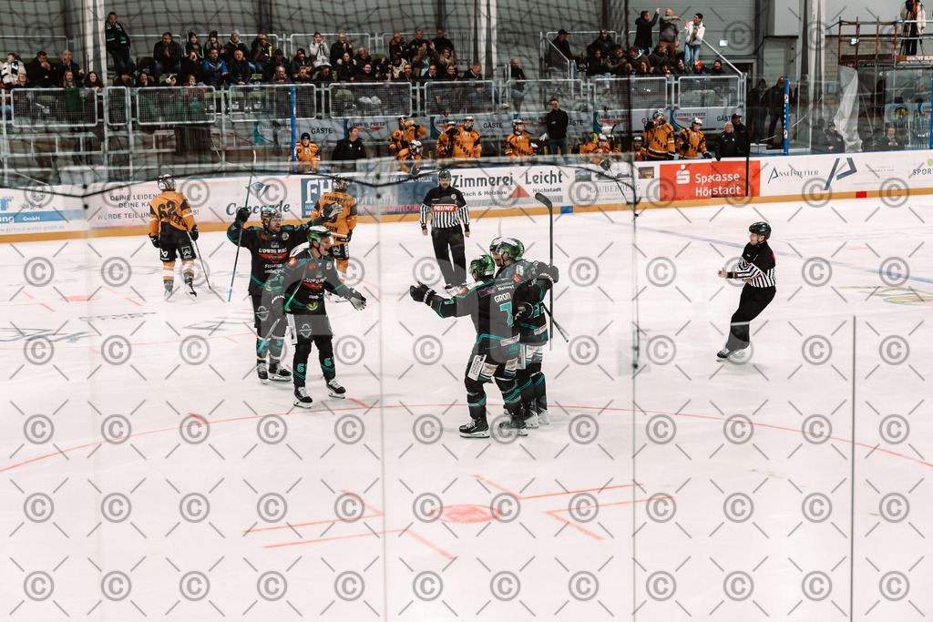 Alligators_vs_Fuessen_26.10.2025-102 | Höchstadt Alligators Fotogalerie: Eishockey-Action aus Franken. Professionelle Spielfotos, Portraits & Stadionbilder zum Download. Jetzt entdecken! - Realisiert mit Pictrs.com