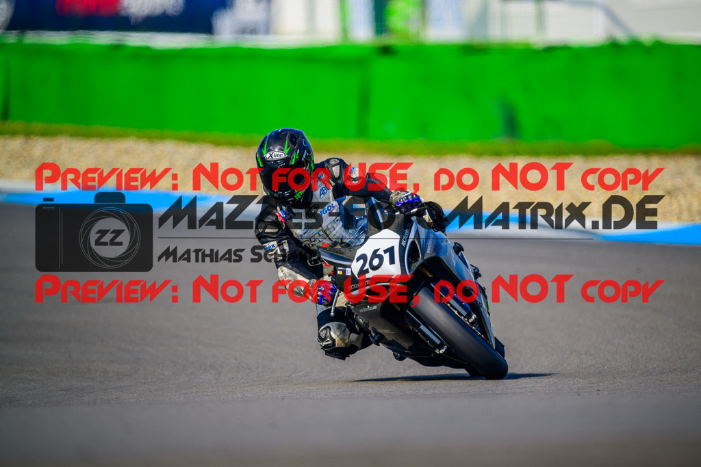 MaZZes_Fotomatrix_20250929_6007705_8724 | WEISS