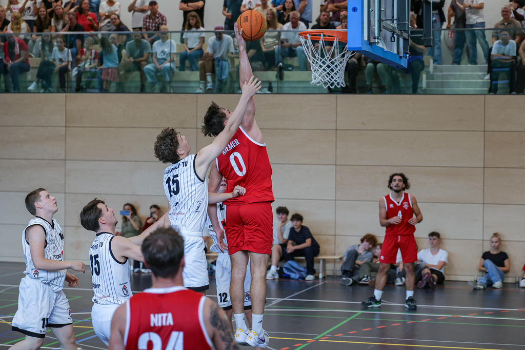 Pro A BAYER GIANTS vs Leichlinger TV  Test-131 | Fotos von Basketballspielen aus dem Raum NRW fotografiert von Gero Mueller-Laschet und Daniel Schaefer - Realisiert mit Pictrs.com