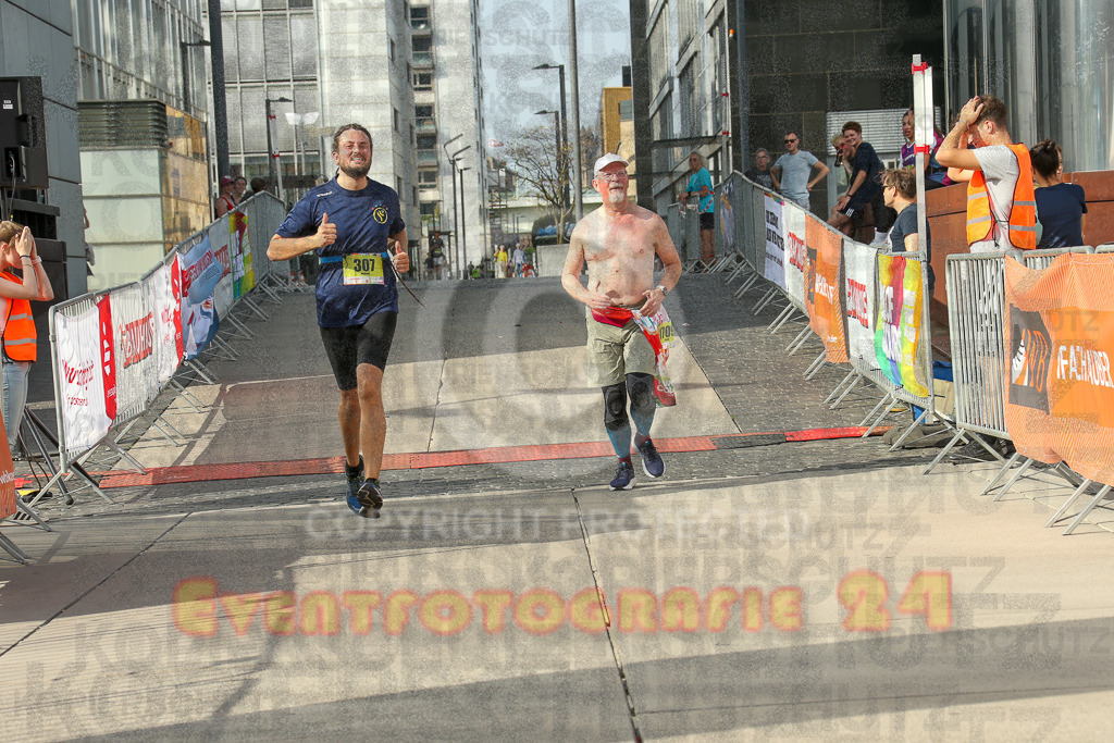 250920_1551_EX1_0763 | Sportfotografie im Rhein-Sieg Kreis, Köln, Bonn, NRW, Rheinland Pfalz, Hessen, etc. Unser Tätigkeitsfeld umfasst den Laufsport vom Volkslauf über den Marathon, Duathlon, Triathon bis zum Ultralauf wie Kölnpfad Ultra oder Schindertrail.