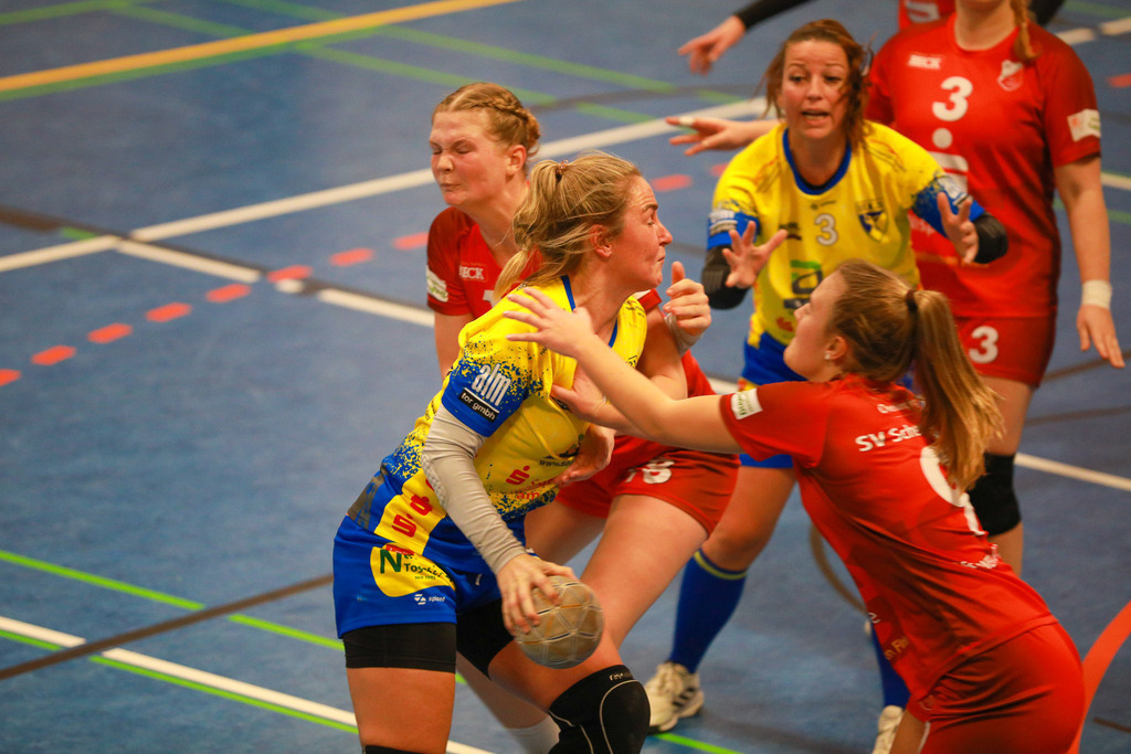 SvSchermbeck_SVN_061225_120 | Bildergalerie von Sport-Ereignissen aber auch von weiteren spannenden Dingen - nicht nur vom Niederrhein. In Anlehnung an den bekannten Spruch von Hanns Dieter Hüsch heißt das Motto: "Niederrhein ist überall".  - Realisiert mit Pictrs.com