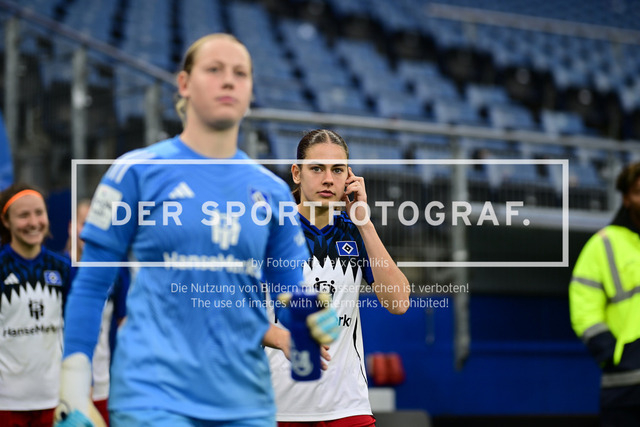 Fußball I Frauen I Saison 2025-2026 I Bundesliga I 10. Spieltag I Hamburger SV - 1. FC Nürnberg I 46207 | Leni Marie Eggert (29, Hamburger SV) - Realisiert mit Pictrs.com