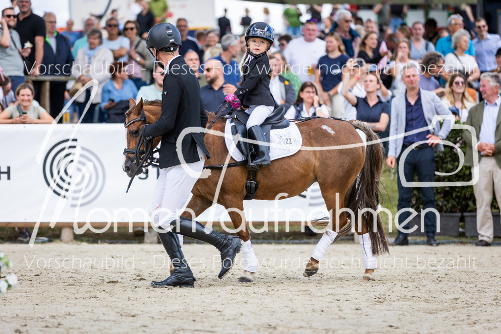BHO-Führzügel2-001 | MomenTaufnahmen Pferdesportfotos