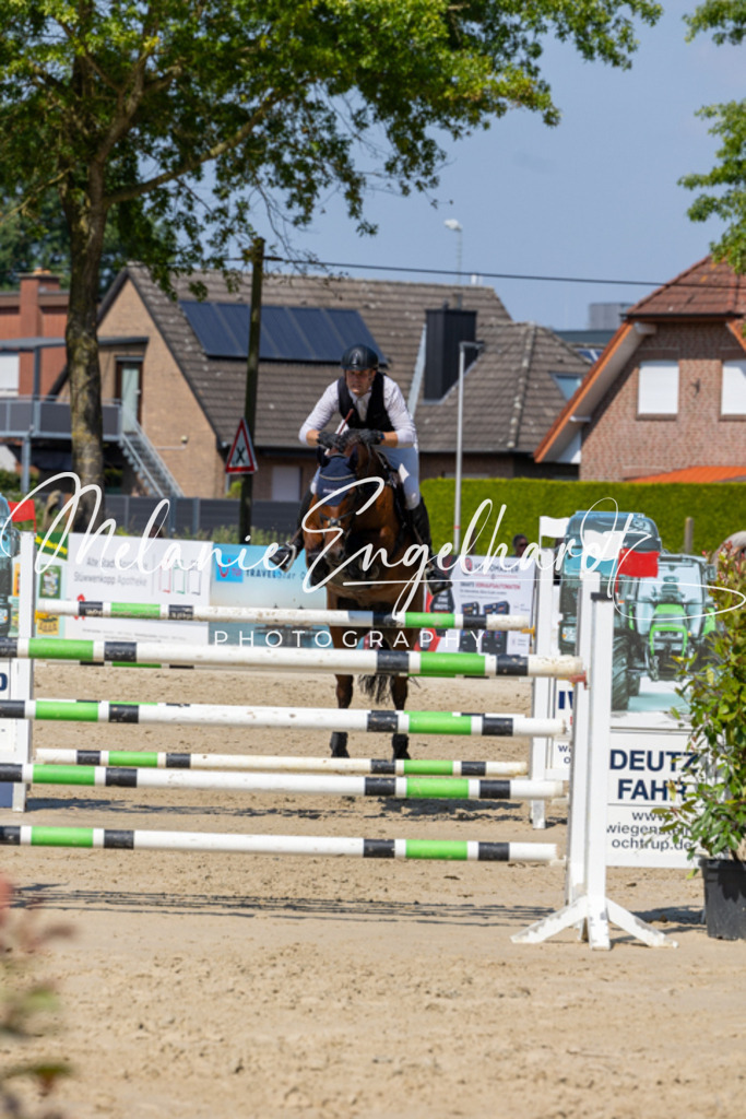 7I8A1033 | melanie-engelhardt-photography - Realisiert mit Pictrs.com