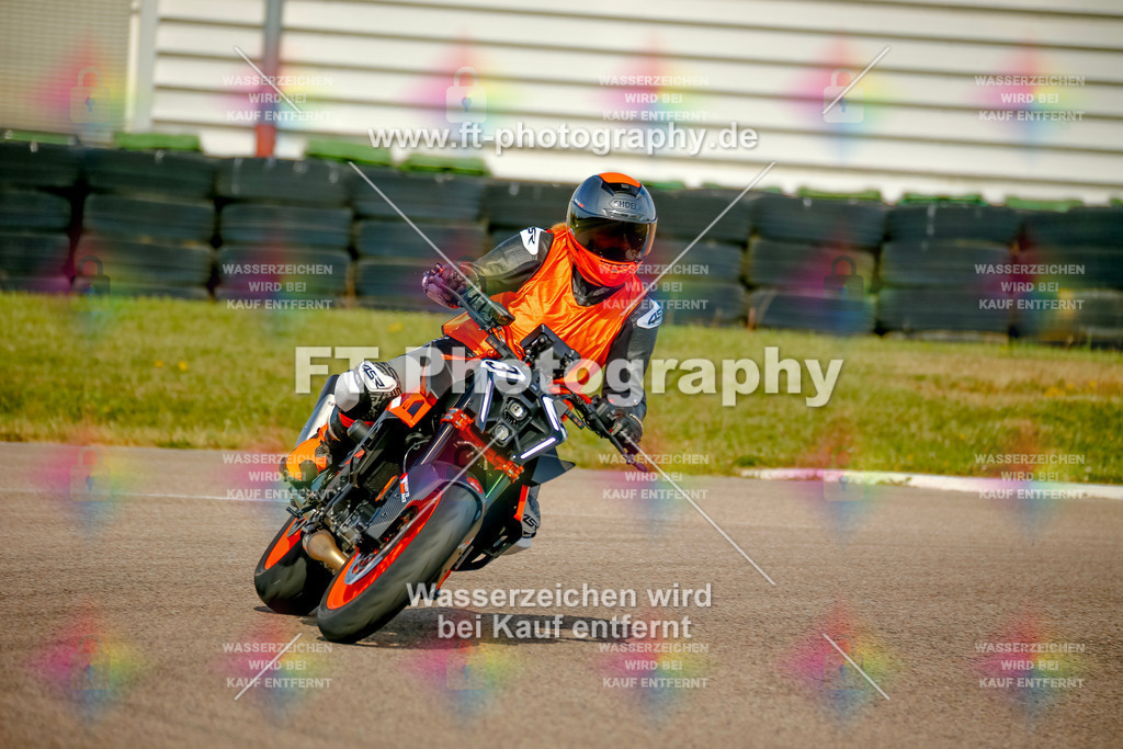 _MOT0556 | Hier findet Ihr Bilder von Touristenfahrten auf der Nürburgring Nordschleife oder von anderen Veranstaltungen die ich besucht habe. Viel Spass beim Durch Schauen 