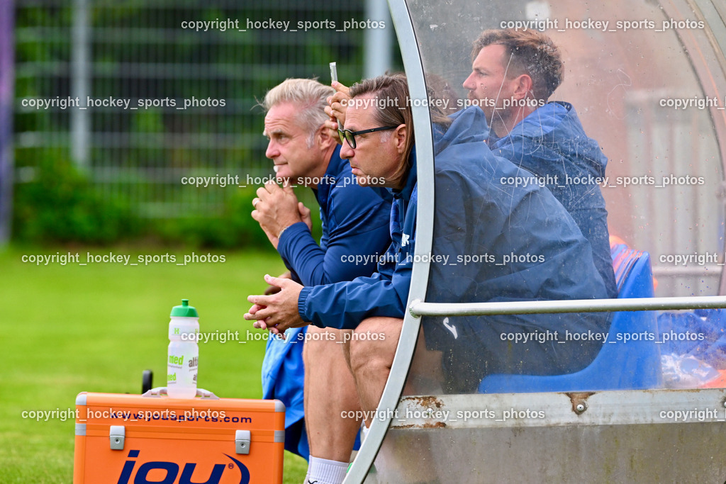 SAK vs. ATUS Ferlach | Headcoach SAK Richard Huber, Tormancoach SAK Johann Smrecnik, SAK vs. ATUS Ferlach, SAK vs. ATUS Ferlach am 01.08.2025 in Klagenfurt (Sportpark Welzenegg), Austria, (Photo by Bernd Stefan)