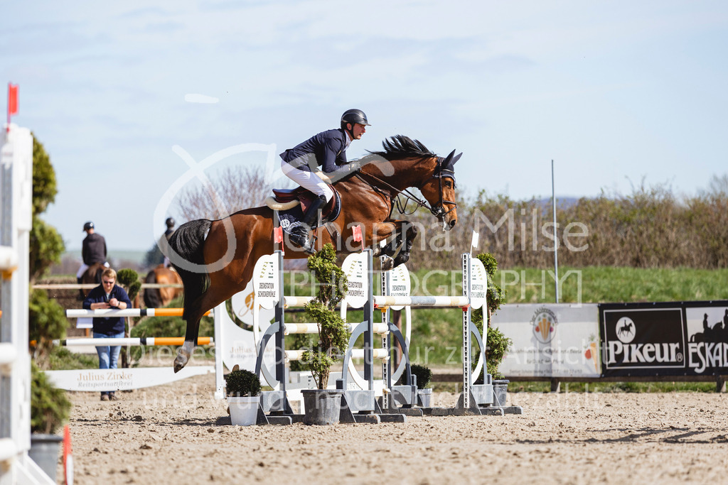 260402_Fruehlingsfest_M1-Spr-776 | Deine schönsten Turniermomente als professionelle Fotos! Entdecke hochwertige Pferdesport-Fotografie im Online-Shop. Jetzt Fotos finden & bestellen!