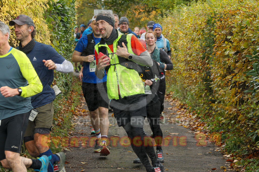 251026_1006_EV4_4188 | Sportfotografie im Rhein-Sieg Kreis, Köln, Bonn, NRW, Rheinland Pfalz, Hessen, etc. Unser Tätigkeitsfeld umfasst den Laufsport vom Volkslauf über den Marathon, Duathlon, Triathon bis zum Ultralauf wie Kölnpfad Ultra oder Schindertrail.