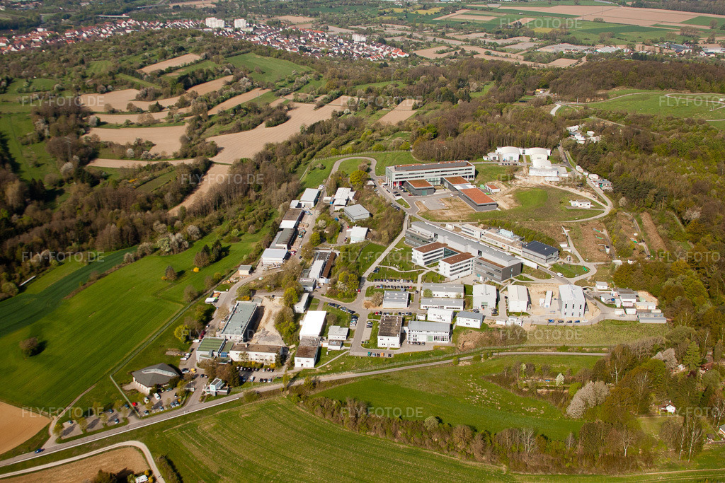 Luftbild: Pfinztal, Fraunhofer-Institut für Chemische Technologie (ICT) im Ortsteil Berghausen in Pfinztal im Bundesland Baden-Württemberg in Deutschland. Foto: IMG_26020.jpg vom 23.04.2010 durch Werner Riehm/FLY-FOTO.de