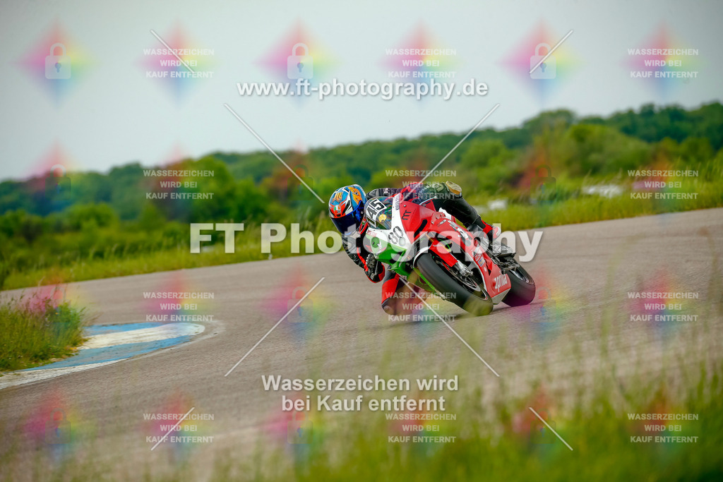 _MOT2126 | Hier findet Ihr Bilder von Touristenfahrten auf der Nürburgring Nordschleife oder von anderen Veranstaltungen die ich besucht habe. Viel Spass beim Durch Schauen 