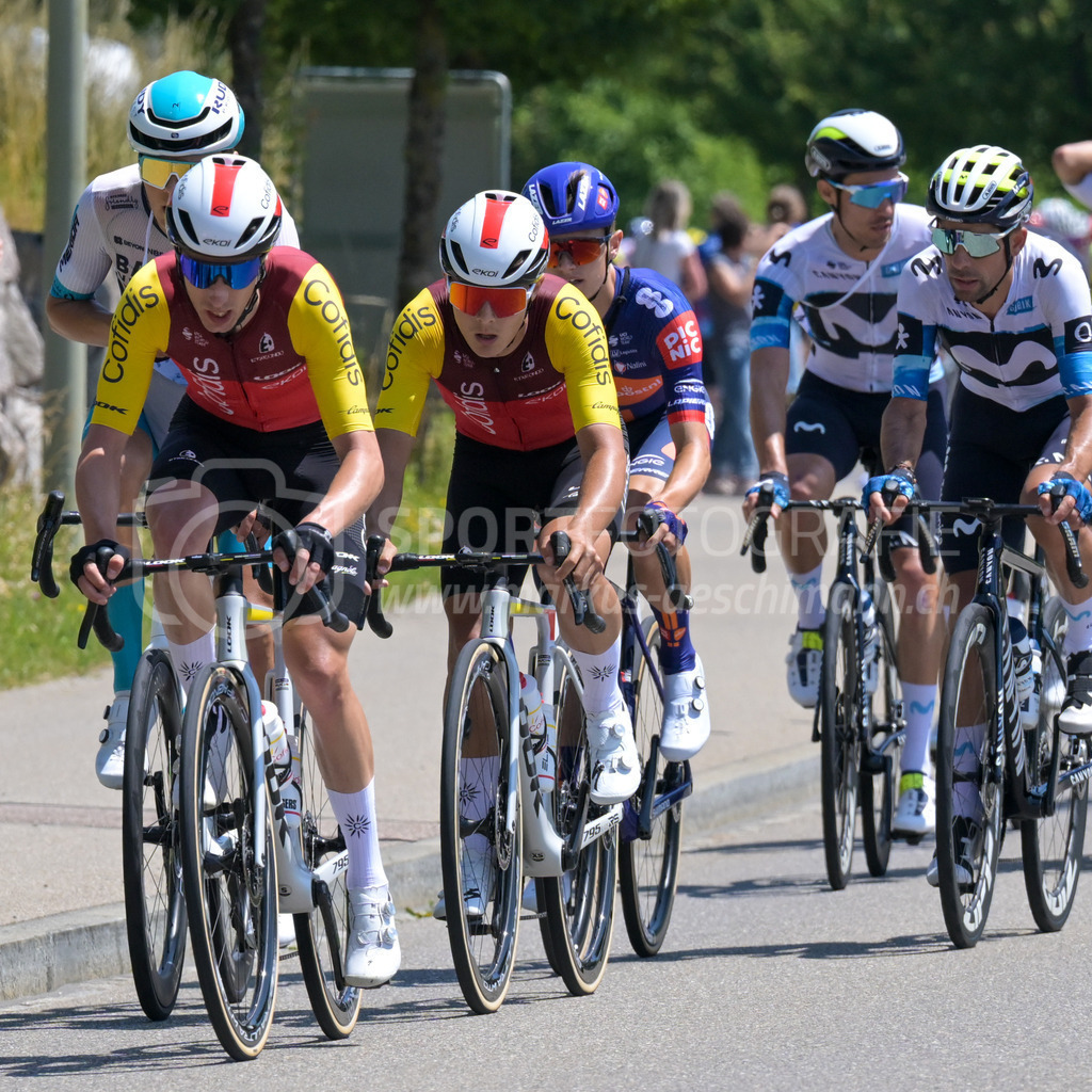 Tour de Suisse 2025 - 17. Juni 2025 | Tour de Suisse 2025Winterthurstrasse, NeftenbachFahrer des Pelotons.Bild: Sportfotografie Markus Aeschimann | www.markus-aeschimann.ch - Realisiert mit Pictrs.com