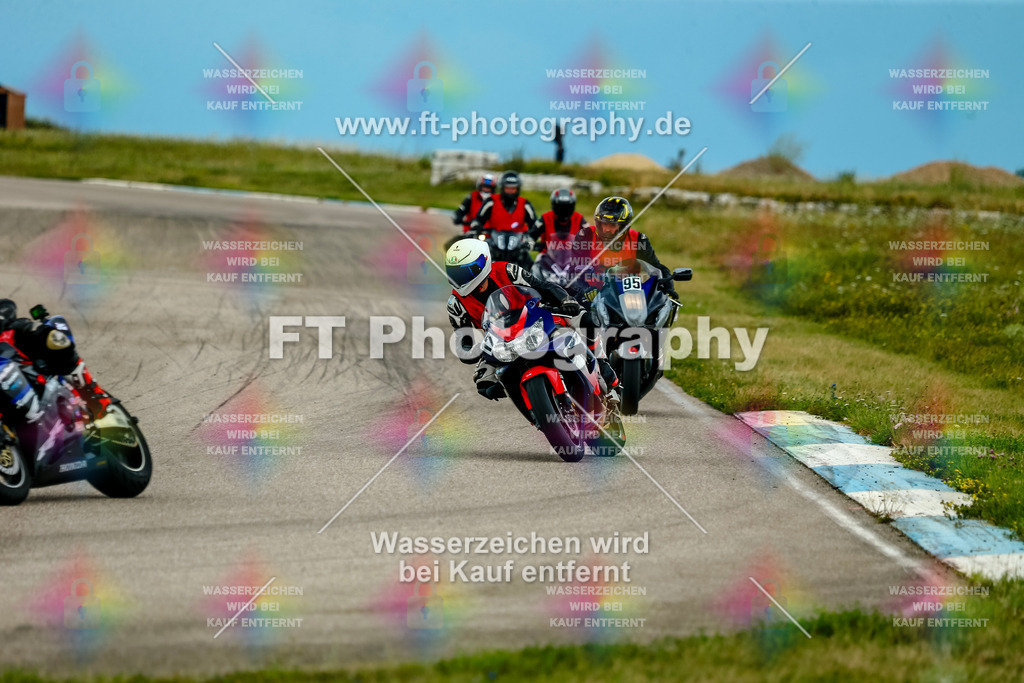 Chambley Juli-3048 | Hier findet Ihr Bilder von Touristenfahrten auf der Nürburgring Nordschleife oder von anderen Veranstaltungen die ich besucht habe. Viel Spass beim Durch Schauen 