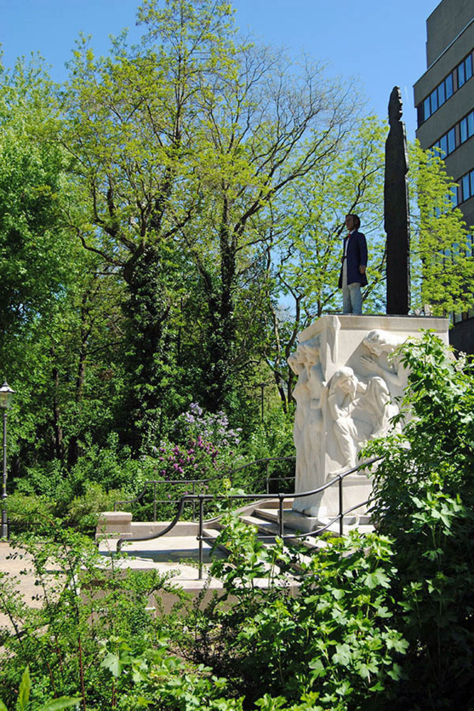 Foto: Leipzig - Richard Wagner Denkmal | Das Team hinter BILDLEXIKON LEIPZIG bündelt historische wie aktuelle Informationen über die Stadt Leipzig in Text und Bild auf einer Plattform und stellt diese der interessierten Öffentlichkeit zur Verfügung.
