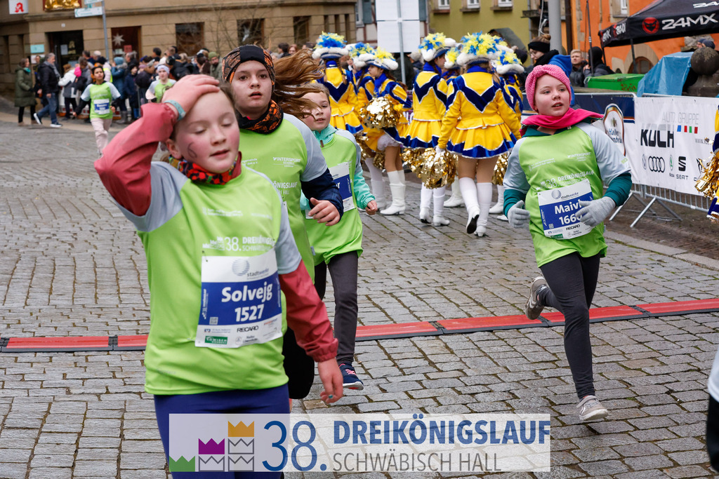 1700m Stadtwerke Jugendlauf | 3 Koenigslauf 2024 1700m Stadtwerke Jugendlauf - Realisiert mit Pictrs.com