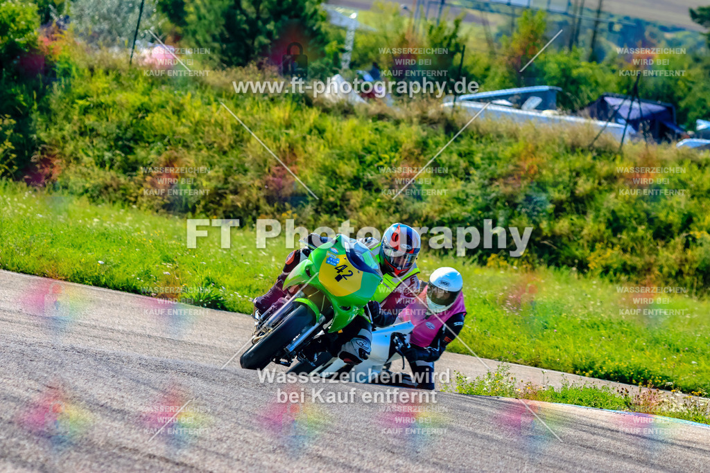 042-2377 | Hier findet Ihr Bilder von Touristenfahrten auf der Nürburgring Nordschleife oder von anderen Veranstaltungen die ich besucht habe. Viel Spass beim Durch Schauen 