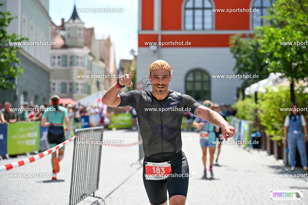 SZI_7566 | Stadttriathlon Erding 2025. #yourpictrs #sportshot_your_pictrs @Sportshotphotography #stadttriathlonerding Copyright: www.sportshot.de