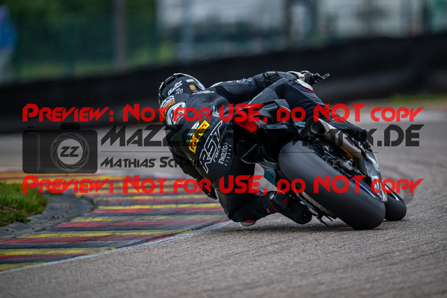 MaZZes_FotoMatrix_240503_6007705_0753 | STK1000