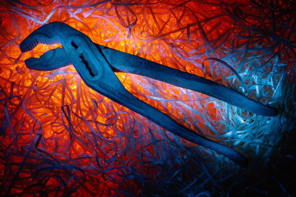 Zange aus Schokolade | fotografie-bernd-pfalzgraf - Realisiert mit Pictrs.com