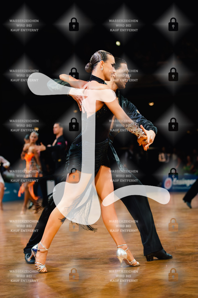 GOC 2025 - WDSF GrandSlam Latin 26th (3) Justin Lauer _ Rita Schumichin (Germany)-2025-08-23-2443 | Webshop for digital downloads and prints of dance sport, event & show photographer Julian Link - Realisiert mit Pictrs.com