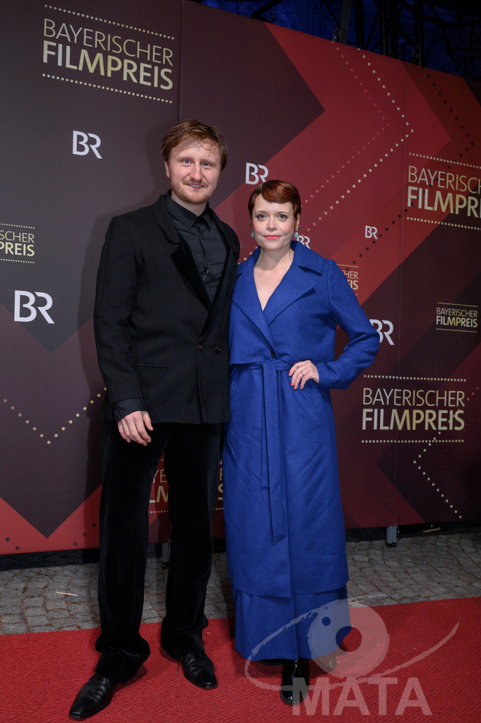 _DWI4726 | Michael Kranz und Sina Reiß bei der Verleihung des 47. Bayerischen Filmpreises 2026  im Prinzregententheater. München, Deutschland. Der Bayerische Filmpreis wird seit 1979 von der Bayerischen Staatsregierung verliehen, um die Bedeutung des Kinofilms als Kulturgut herauszustellen - Realisiert mit Pictrs.com