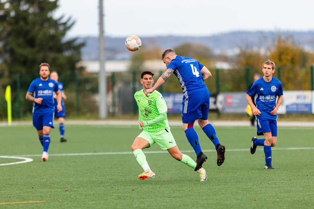 SG Morshausen - FC Karbach II | Sportfotografie Hermann-Josef Stoffel - Realisiert mit Pictrs.com