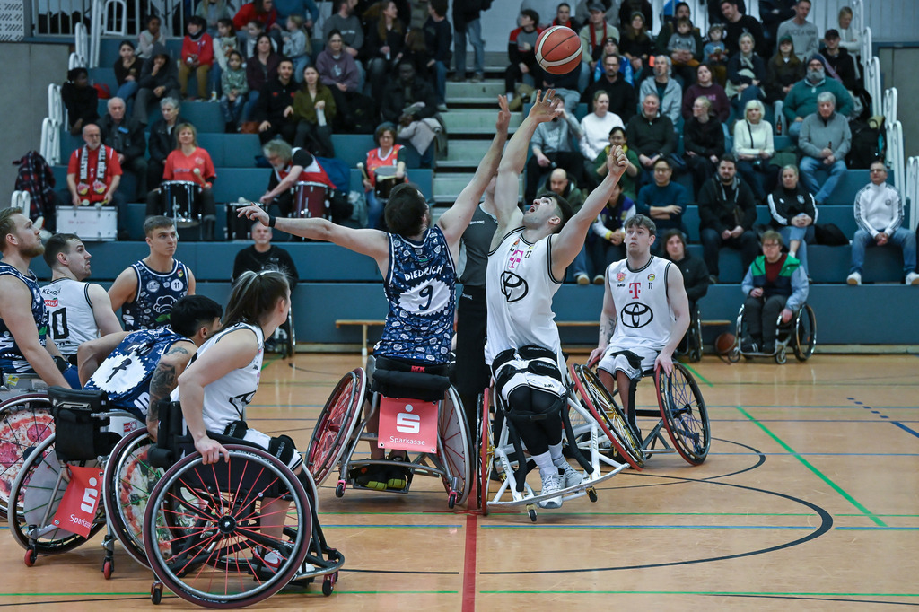 gml_011 | Fotos von Basketballspielen aus dem Raum NRW fotografiert von Gero Mueller-Laschet und Daniel Schaefer - Realisiert mit Pictrs.com
