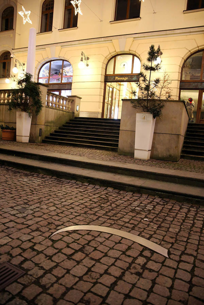 Leipziger Notenspur - Städtisches Kaufhaus | Entdecke über 20 Kategorien Leipzig-Motive: Foto-Downloads, hochwertige Poster, Leinwand- & Fine-Art-Prints. Jetzt Lieblingsfoto im Bildlexikon Leipzig Shop bestellen!
