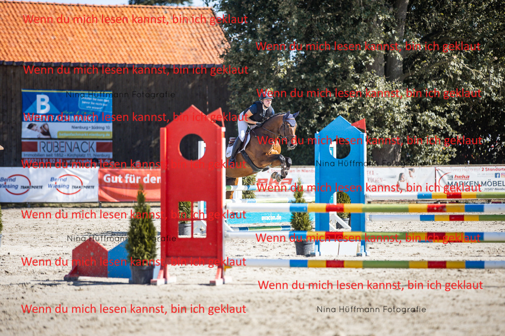 BK1A7168 | Turnierbilder Turnierfotos Nina Hüffmann Turnierfotografie Pferdefotografie Tierzeichnung Haustierzeichnung Pferdezeichnung Hundezeichnung Videograf  - Realisiert mit Pictrs.com
