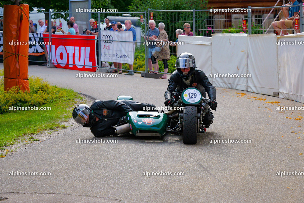P1025650 | Erleben Sie atemberaubende, hochqualitative Fotos Ihrer Fahrt entlang der malerischen Alpenstraßen. Besuchen Sie alpineshots.com, um professionelle Aufnahmen Ihrer unvergesslichen Reise zu finden und zu kaufen - Realisiert mit Pictrs.com