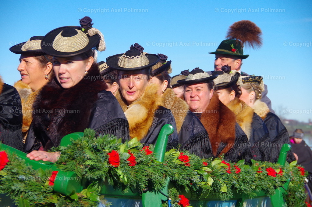 IMGP7544 | fotografiert von Axel PollmannLeonhardi Wallfahrt Benediktbeuern und Murnau, Fronleichnam, Fasching, Landschaft im Loisachtal und Benediktbeuern  - Realisiert mit Pictrs.com