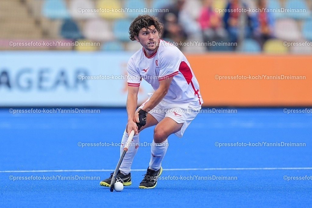 xydrx16082501020 | 16.08.2025, xydrx, Herren EuroHockey Championship 2025, Gruppe C, England - Österreich, Sparkassenpark Mönchengladbach: James Gall (ENG #26)