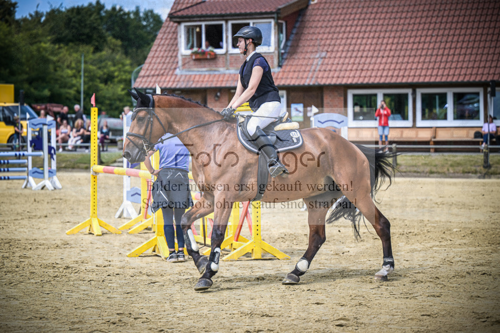 DOS_1851 | Entdecke hochwertige Reitturnierfotos von Foto Oger. Professionell, emotional und authentisch – jetzt Lieblingsmomente im Shop bestellen.Deutschlandweite Turnierfotografie. - Realisiert mit Pictrs.com