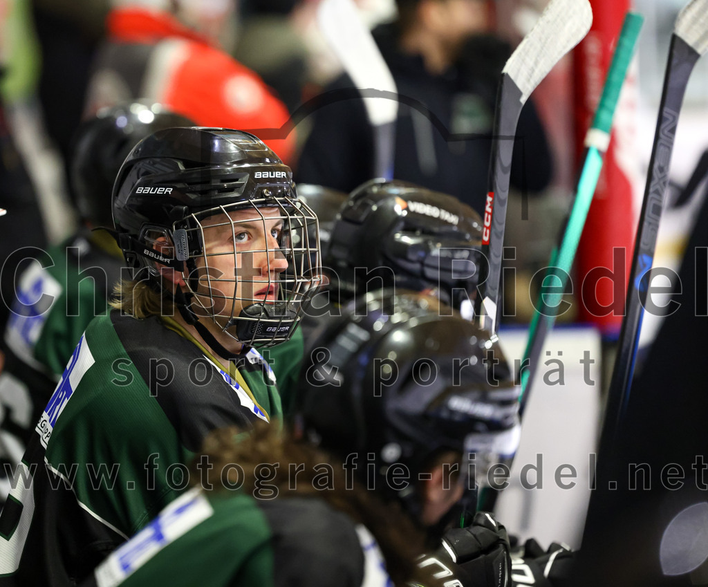 2023-03-19_149_TSV_Erding_gegen_TEV_Miesbach | Erding, Deutschland, 19.03.2023:
Eishockey, Bayernliga Playoffs 2022 / 2023, Halbfinale, TSV Erding gegen TEV Miesbach, Endergebnis: 

Christoph Furtner (Erding Gladiators, #22)

Foto: Christian Riedel / fotografie-riedel.net