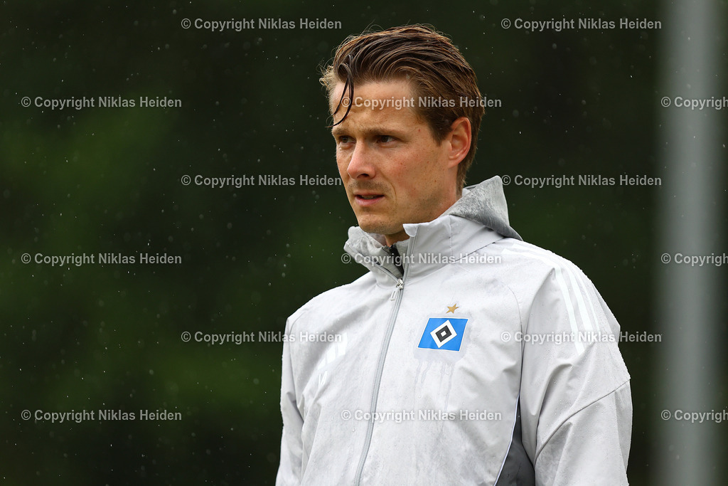 NH_BillstedtCup2025_Turnier_12072025 | Lukas Anderer (Trainer, Hamburger SV U21)Fußball I Herren I Billstedt Cup 2025 I Saison 2025-2026  I Finale I FC Eintracht Norderstedt - Hamburger SV U21 I 12.07.2025 I Öjendorfer Weg