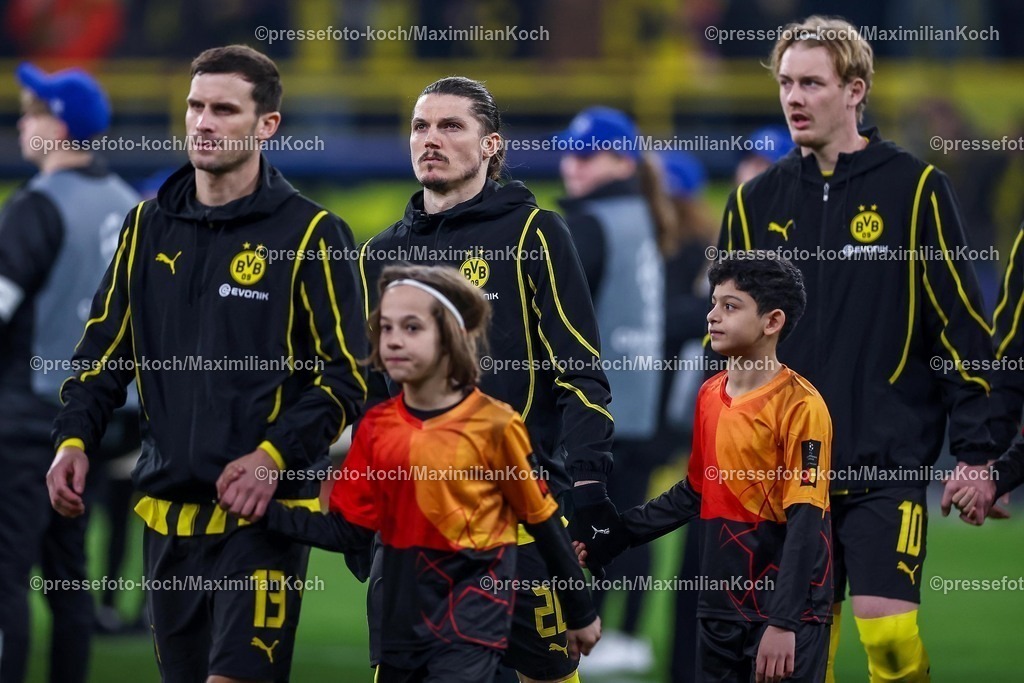 UCL04032502132 | 04.03.2025, Fußball, UEFA Champions League, Borussia Dortmund - OSC Lille, Signal Iduna Park, Runde der 16, Saison 2024 2025: Pascal Groß (BVB #13) Marcel Sabitzer (BVB #20) Julian Brandt (BVB #10) 