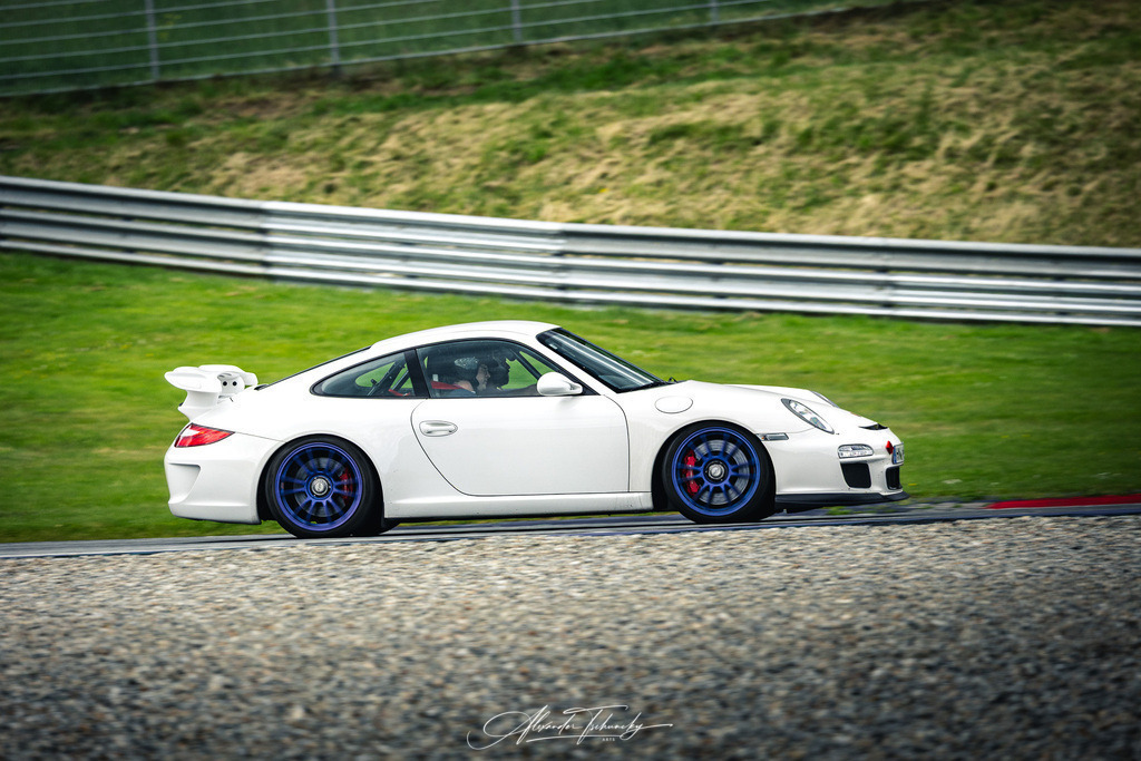 R6PZ1738 _Alexander Tschuncky | Entdecken Sie die faszinierende Welt von Alexander Tschuncky Arts: Kreative Fotografie, atemberaubende Automobilkunst und hochwertiger Bilderdruck. Lassen Sie sich inspirieren! - Realisiert mit Pictrs.com