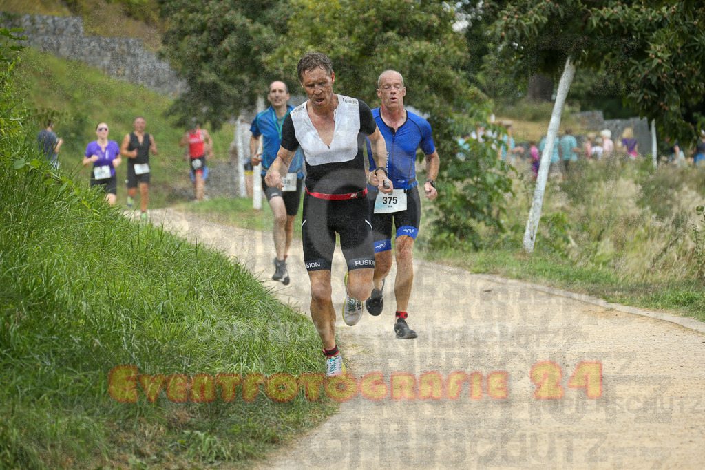 250824_1343_EX1_3439 | Sportfotografie im Rhein-Sieg Kreis, Köln, Bonn, NRW, Rheinland Pfalz, Hessen, etc. Unser Tätigkeitsfeld umfasst den Laufsport vom Volkslauf über den Marathon, Duathlon, Triathon bis zum Ultralauf wie Kölnpfad Ultra oder Schindertrail.